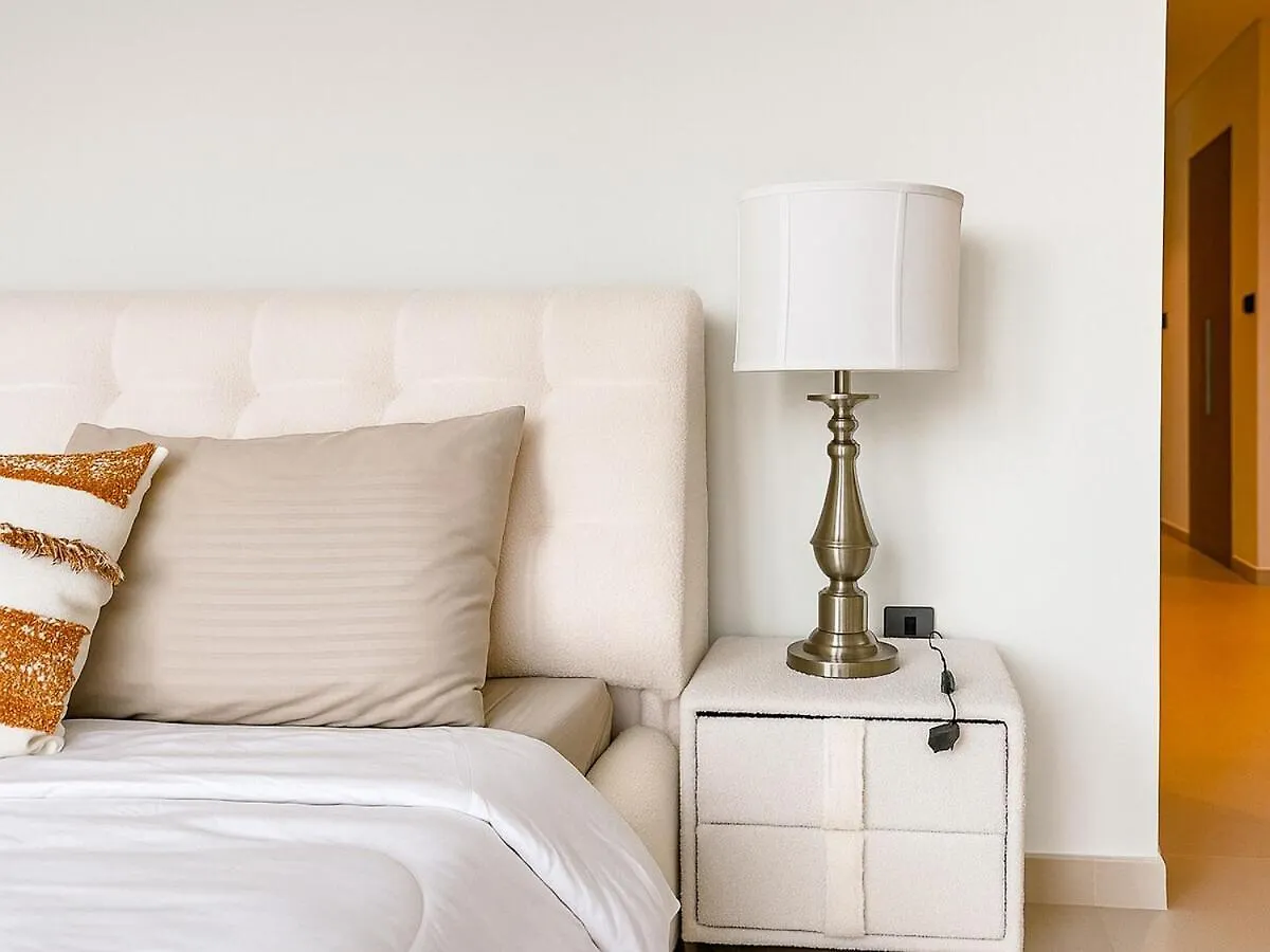 Dream Shoma Upscale 3Br In Downtown Dubai Apartment